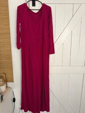 Blogilates Cascade v neck jumpsuit sz 1x Long Sleeve Maxi Dress in Magenta